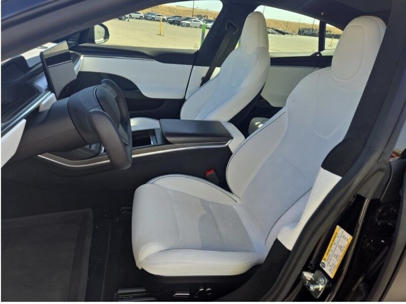 2023 Tesla Model S Plaid HW4