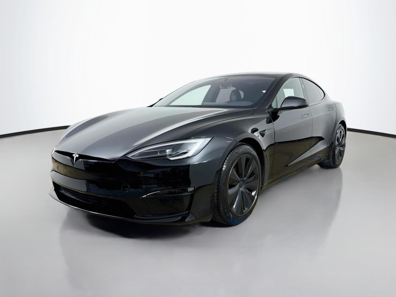 2023 Tesla Model S Plaid HW4