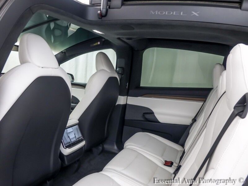 2023 Tesla Model X Willowbrook IL