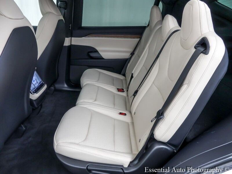 2023 Tesla Model X Willowbrook IL