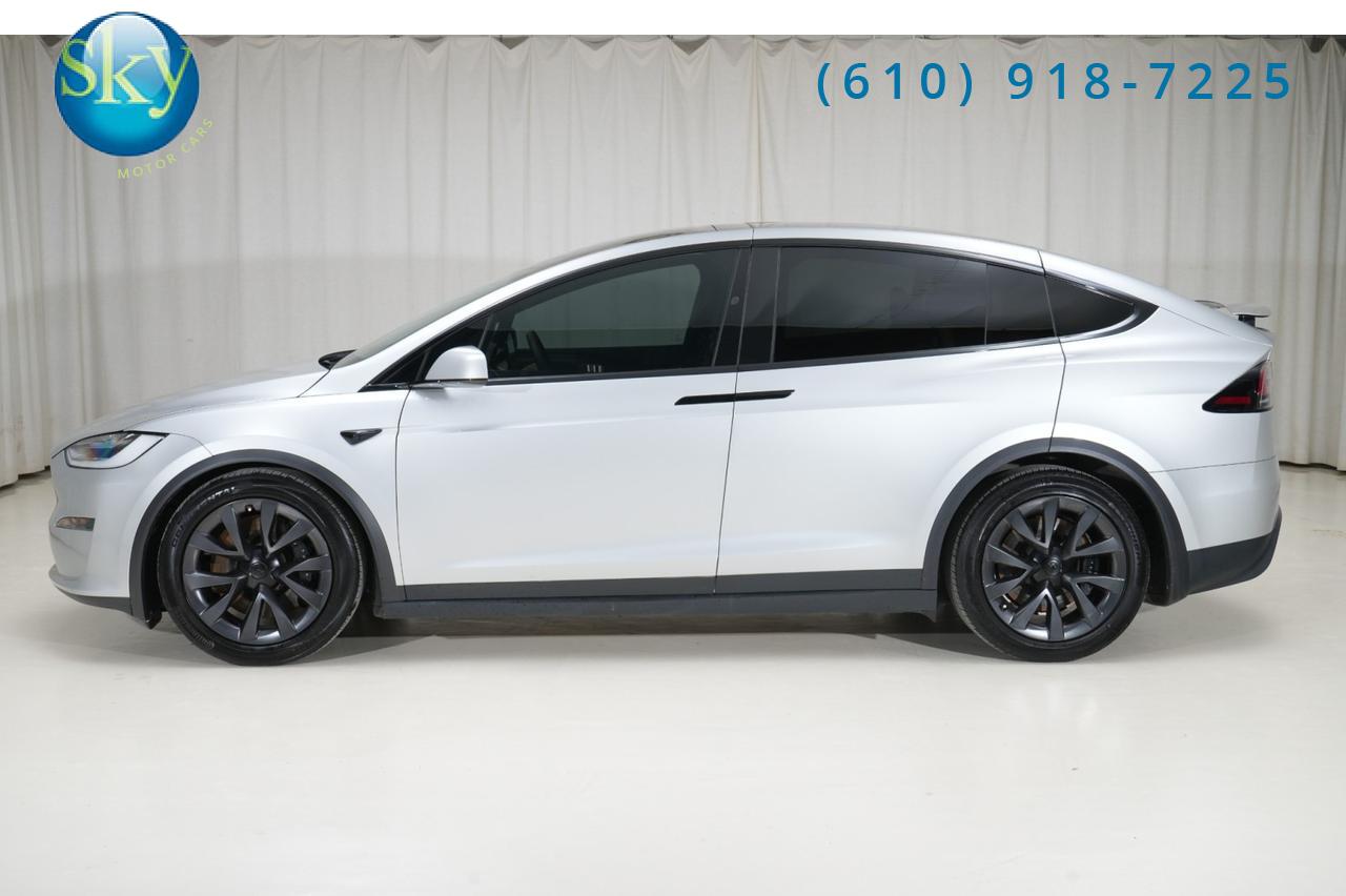 2023 Tesla Model X AWD 7-PASSENGER SILVER WRAP