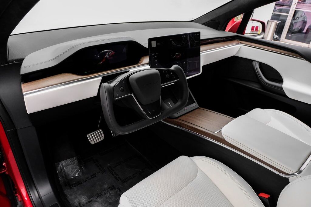 2023 Tesla Model X Base