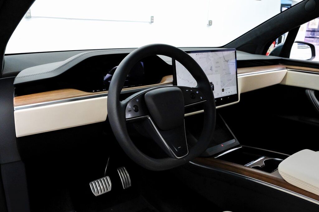 2023 Tesla Model X Base