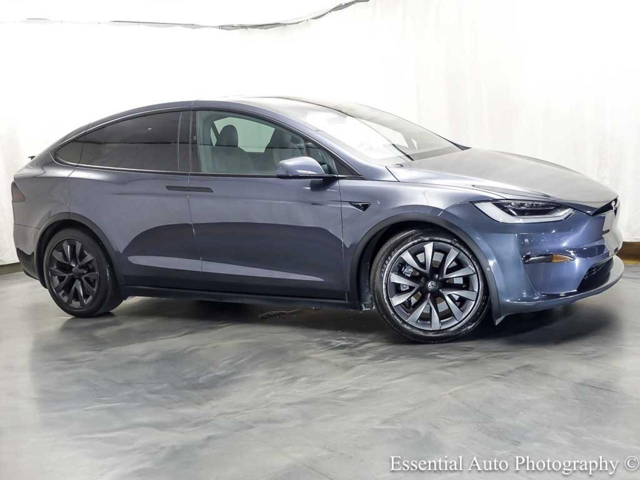 2023 Tesla Model X HW4 6 SEATER