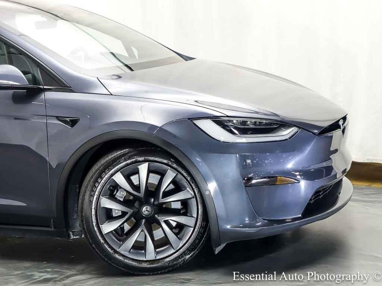 2023 Tesla Model X HW4 6 SEATER