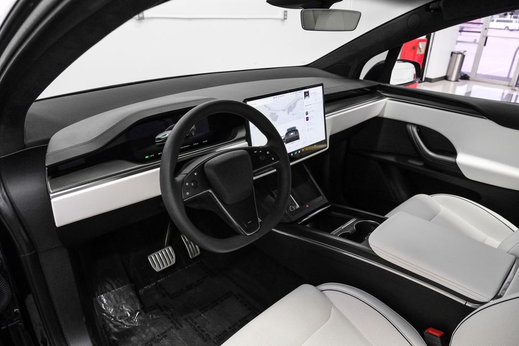 2023 Tesla Model X Plaid