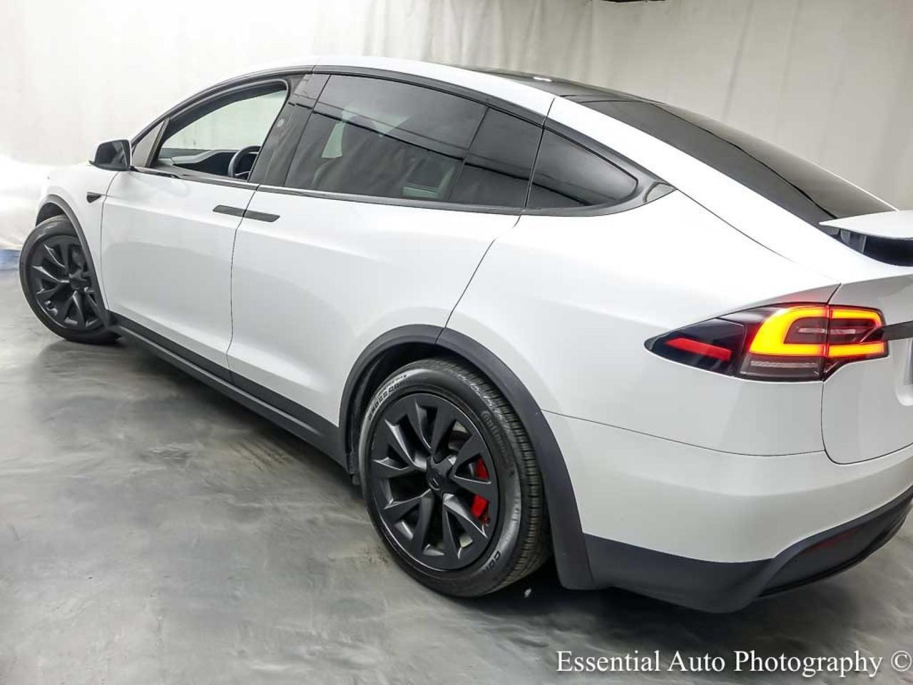 2023 Tesla Model X Plaid HW4 Willowbrook IL