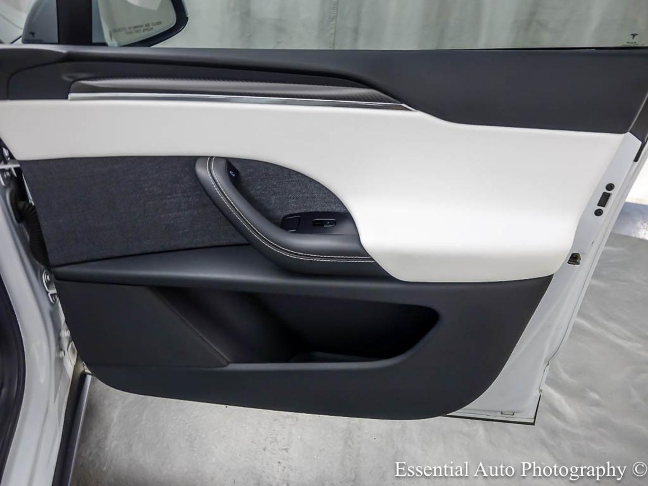 2023 Tesla Model X Plaid HW4 Willowbrook IL