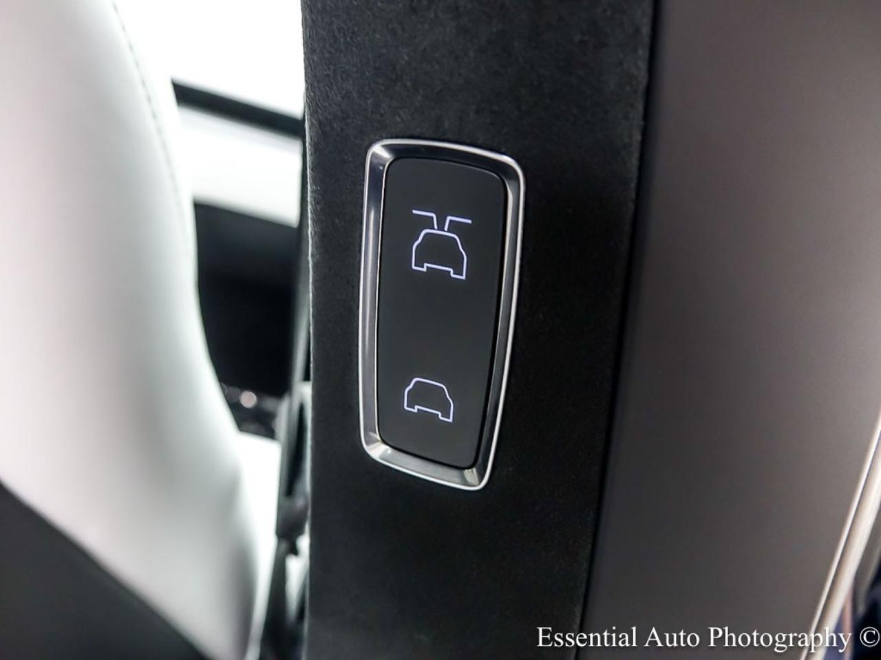 2023 Tesla Model X Plaid HW4 Willowbrook IL
