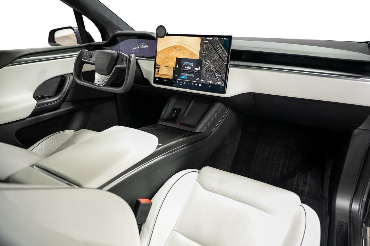 2023 Tesla Model X Plaid