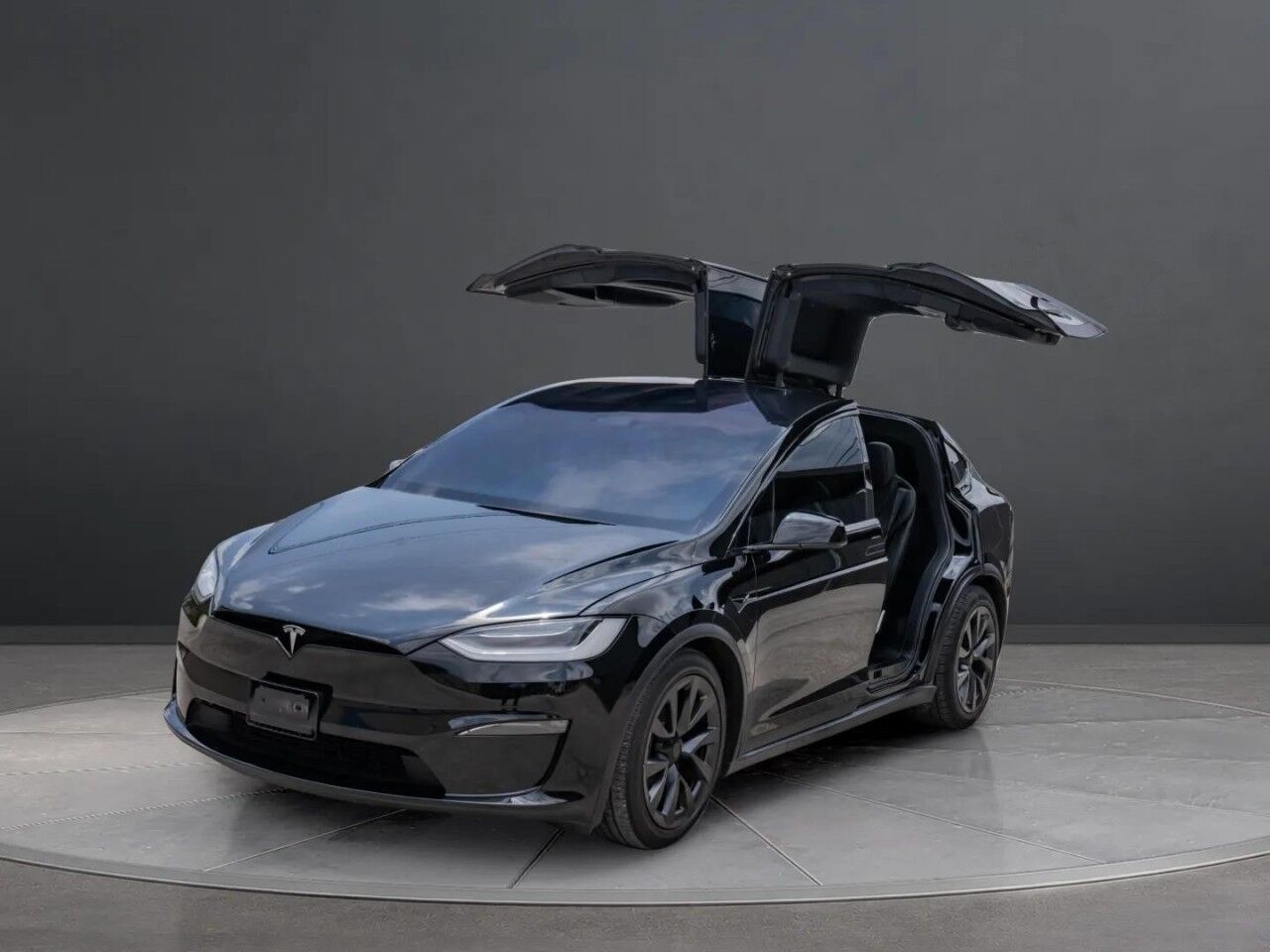 2023 Tesla Model X Standard Range