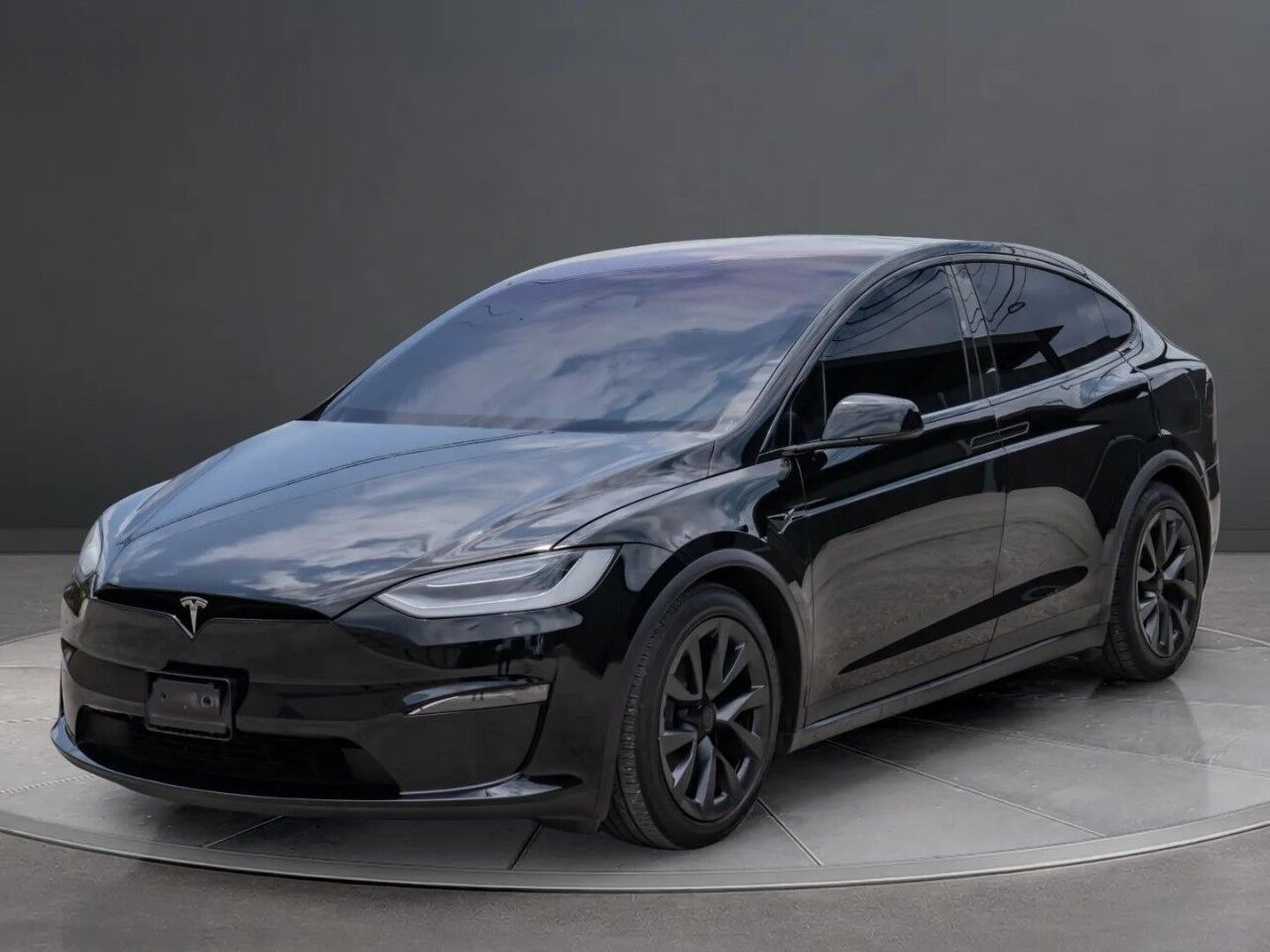 2023 Tesla Model X Standard Range