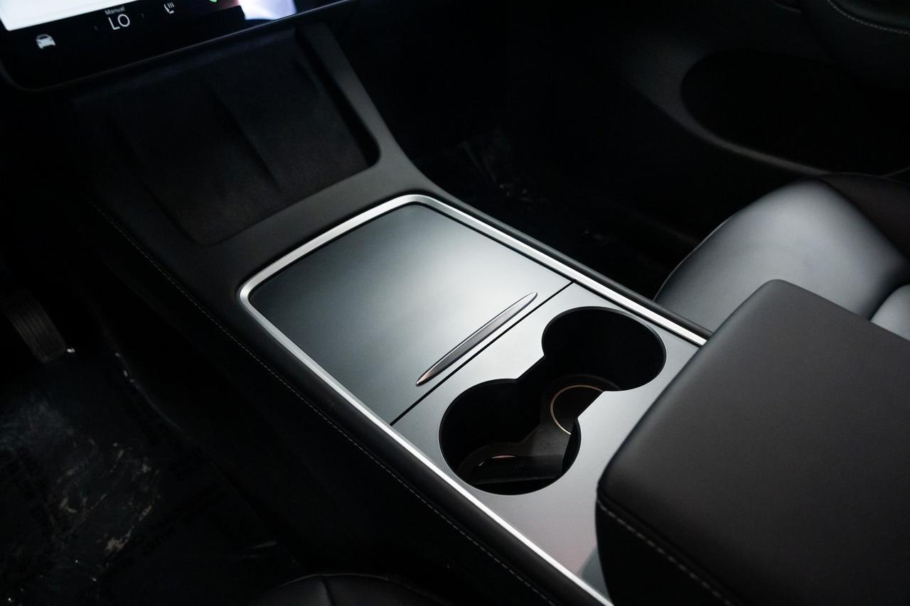 2023 Tesla Model Y Long Range 1 Owner Heated Seats Premium Audio Portland OR