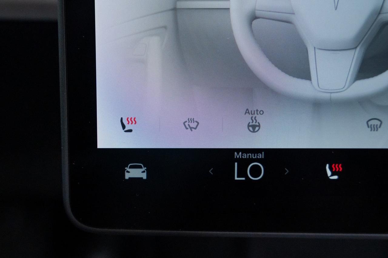 2023 Tesla Model Y Long Range 1 Owner Heated Seats Premium Audio Portland OR