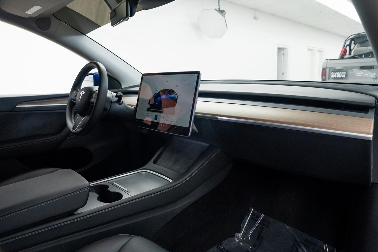 2023 Tesla Model Y Long Range 1 Owner Heated Seats Premium Audio Portland OR