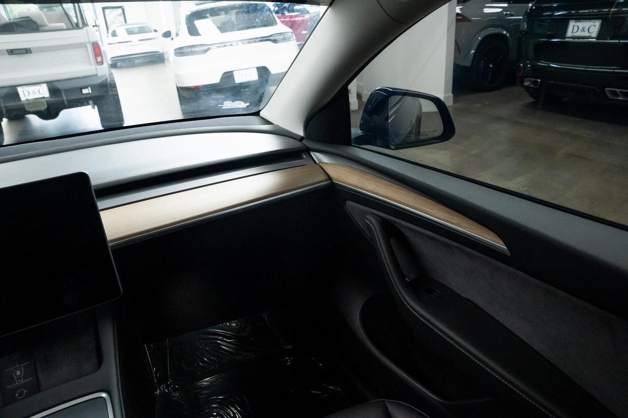 2023 Tesla Model Y Long Range 1 Owner Heated Seats Premium Audio Portland OR