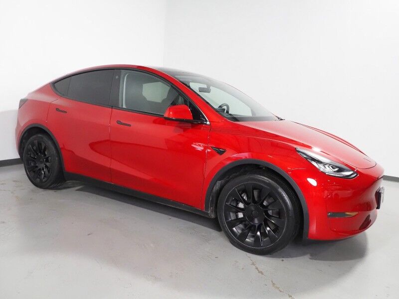 2023 Tesla Model Y Long Range AWD *AUTOPILOT, NAVIGATION, SAFETY ALERTS, ADAPTIVE CRUISE, SURROUND VIEW CAMERAS, PANORAMA GLASS ROOF, HEATED SEATS/STEERING WHEEL, 20 INCH INDUCTION WHEELS, WIRELESS CHARGING