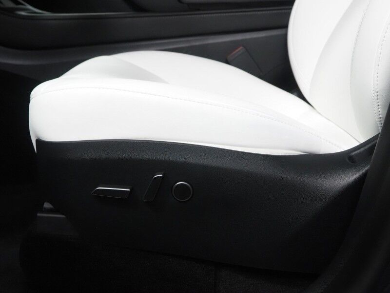 2023 Tesla Model Y Long Range AWD *AUTOPILOT, NAVIGATION, SAFETY ALERTS, ADAPTIVE CRUISE, SURROUND VIEW CAMERAS, PANORAMA GLASS ROOF, HEATED SEATS/STEERING WHEEL, 20 INCH INDUCTION WHEELS, WIRELESS CHARGING Round Rock TX