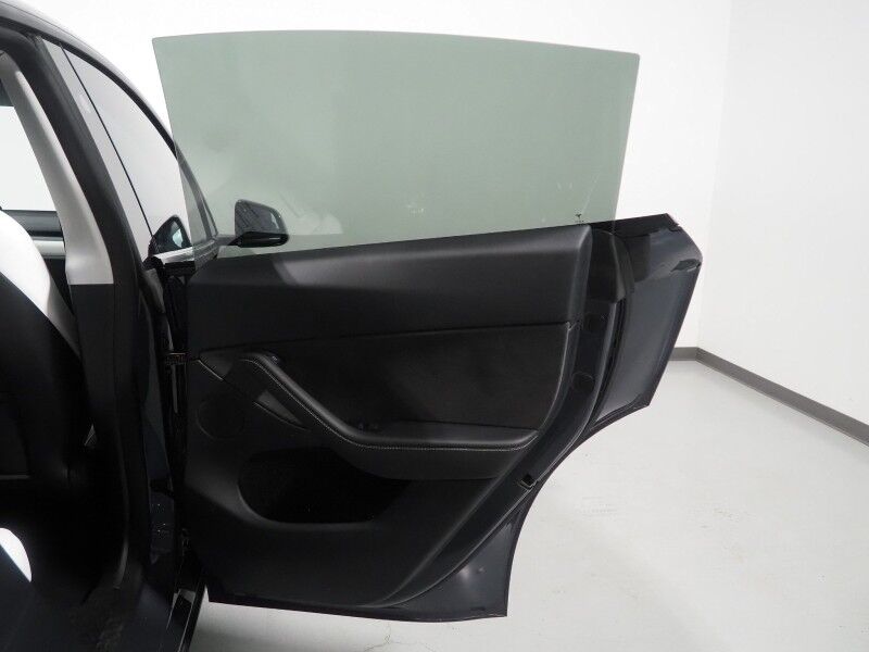2023 Tesla Model Y Long Range AWD *AUTOPILOT, NAVIGATION, SAFETY ALERTS, ADAPTIVE CRUISE, SURROUND VIEW CAMERAS, PANORAMA GLASS ROOF, HEATED SEATS/STEERING WHEEL, 20 INCH INDUCTION WHEELS, WIRELESS CHARGING Round Rock TX