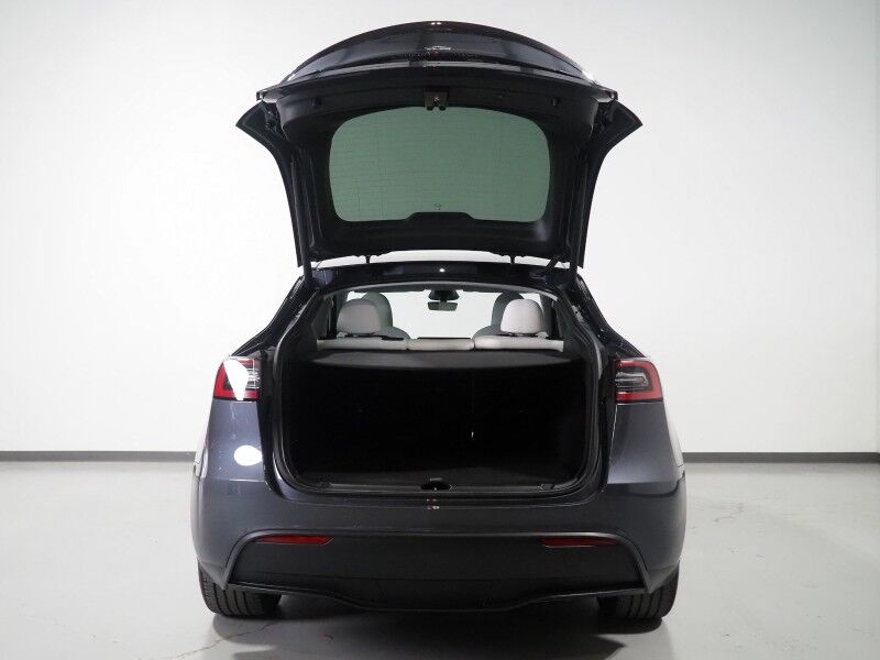 2023 Tesla Model Y Long Range AWD *AUTOPILOT, NAVIGATION, SAFETY ALERTS, ADAPTIVE CRUISE, SURROUND VIEW CAMERAS, PANORAMA GLASS ROOF, HEATED SEATS/STEERING WHEEL, 20 INCH INDUCTION WHEELS, WIRELESS CHARGING Round Rock TX