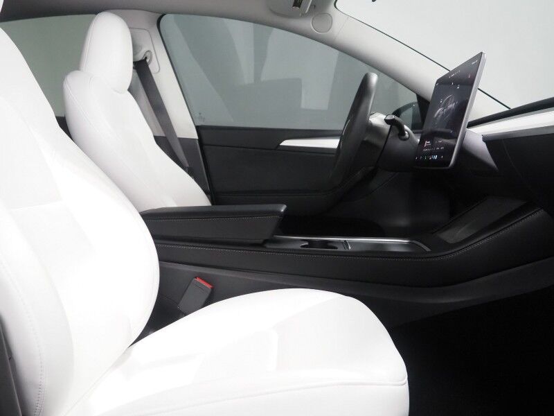 2023 Tesla Model Y Long Range AWD *AUTOPILOT, NAVIGATION, SAFETY ALERTS, ADAPTIVE CRUISE, SURROUND VIEW CAMERAS, PANORAMA GLASS ROOF, HEATED SEATS/STEERING WHEEL, 20 INCH INDUCTION WHEELS, WIRELESS CHARGING Round Rock TX