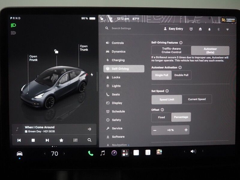 2023 Tesla Model Y Long Range AWD *AUTOPILOT, NAVIGATION, SAFETY ALERTS, ADAPTIVE CRUISE, SURROUND VIEW CAMERAS, PANORAMA GLASS ROOF, HEATED SEATS/STEERING WHEEL, 20 INCH INDUCTION WHEELS, WIRELESS CHARGING Round Rock TX