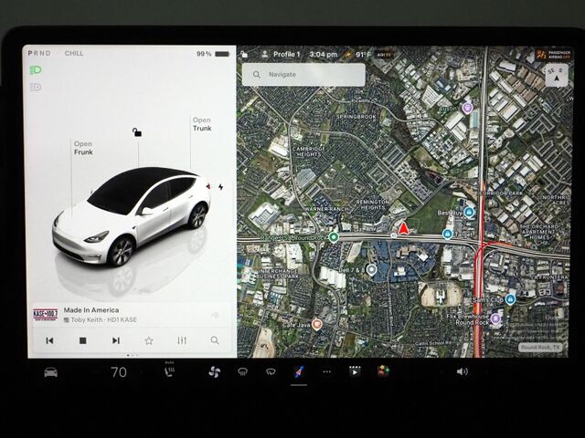2023 Tesla Model Y Long Range AWD *AUTOPILOT, NAVIGATION, SAFETY ALERTS, ADAPTIVE CRUISE, SURROUND VIEW CAMERAS, PANORAMA GLASS ROOF, HEATED SEATS/STEERING WHEEL, BLUETOOTH, WIRELESS CHARGING Round Rock TX