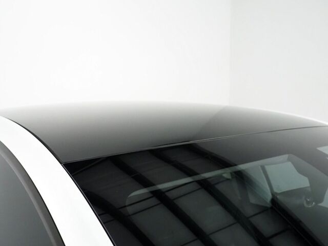 2023 Tesla Model Y Long Range AWD *AUTOPILOT, NAVIGATION, SAFETY ALERTS, ADAPTIVE CRUISE, SURROUND VIEW CAMERAS, PANORAMA GLASS ROOF, HEATED SEATS/STEERING WHEEL, BLUETOOTH, WIRELESS CHARGING Round Rock TX