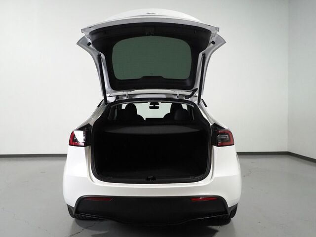 2023 Tesla Model Y Long Range AWD *AUTOPILOT, NAVIGATION, SAFETY ALERTS, ADAPTIVE CRUISE, SURROUND VIEW CAMERAS, PANORAMA GLASS ROOF, HEATED SEATS/STEERING WHEEL, BLUETOOTH, WIRELESS CHARGING Round Rock TX