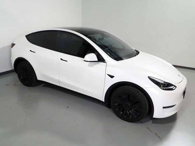 2023 Tesla Model Y Long Range AWD *AUTOPILOT, NAVIGATION, SAFETY ALERTS, ADAPTIVE CRUISE, SURROUND VIEW CAMERAS, PANORAMA GLASS ROOF, HEATED SEATS/STEERING WHEEL, BLUETOOTH, WIRELESS CHARGING Round Rock TX