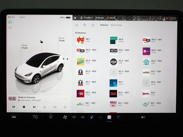 2023 Tesla Model Y Long Range AWD *AUTOPILOT, NAVIGATION, SAFETY ALERTS, ADAPTIVE CRUISE, SURROUND VIEW CAMERAS, PANORAMA GLASS ROOF, HEATED SEATS/STEERING WHEEL, BLUETOOTH, WIRELESS CHARGING Round Rock TX