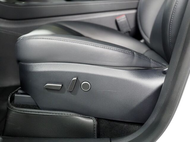 2023 Tesla Model Y Long Range AWD *AUTOPILOT, NAVIGATION, SAFETY ALERTS, ADAPTIVE CRUISE, SURROUND VIEW CAMERAS, PANORAMA GLASS ROOF, HEATED SEATS/STEERING WHEEL, BLUETOOTH, WIRELESS CHARGING Round Rock TX