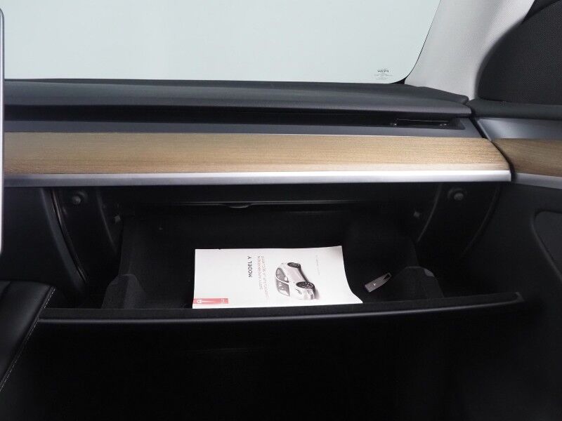 2023 Tesla Model Y Long Range AWD *AUTOPILOT, NAVIGATION, SAFETY ALERTS, ADAPTIVE CRUISE, SURROUND VIEW CAMERAS, PANORAMA GLASS ROOF, HEATED SEATS/STEERING WHEEL, WIRELESS CHARGING Round Rock TX