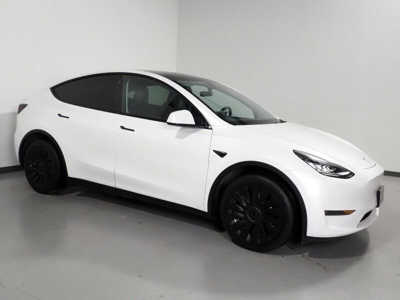 2023 Tesla Model Y Long Range AWD *AUTOPILOT, NAVIGATION, SAFETY ALERTS, ADAPTIVE CRUISE, SURROUND VIEW CAMERAS, PANORAMA GLASS ROOF, HEATED SEATS/STEERING WHEEL, WIRELESS CHARGING