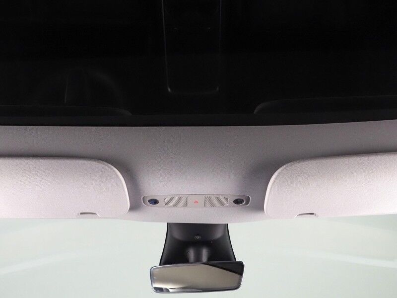 2023 Tesla Model Y Long Range AWD *AUTOPILOT, NAVIGATION, SAFETY ALERTS, ADAPTIVE CRUISE, SURROUND VIEW CAMERAS, PANORAMA GLASS ROOF, HEATED SEATS/STEERING WHEEL, WIRELESS CHARGING Round Rock TX