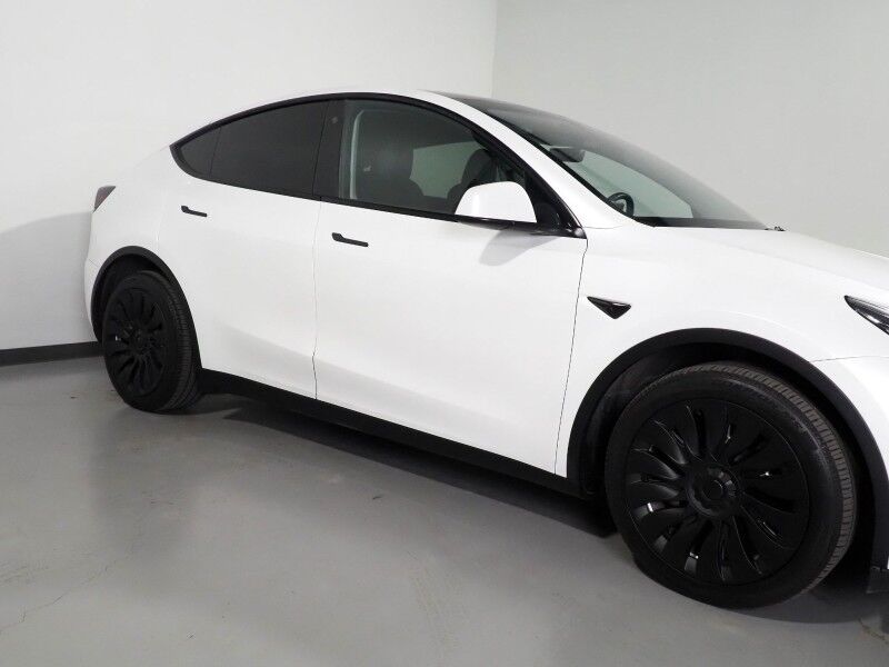 2023 Tesla Model Y Long Range AWD *AUTOPILOT, NAVIGATION, SAFETY ALERTS, ADAPTIVE CRUISE, SURROUND VIEW CAMERAS, PANORAMA GLASS ROOF, HEATED SEATS/STEERING WHEEL, WIRELESS CHARGING Round Rock TX