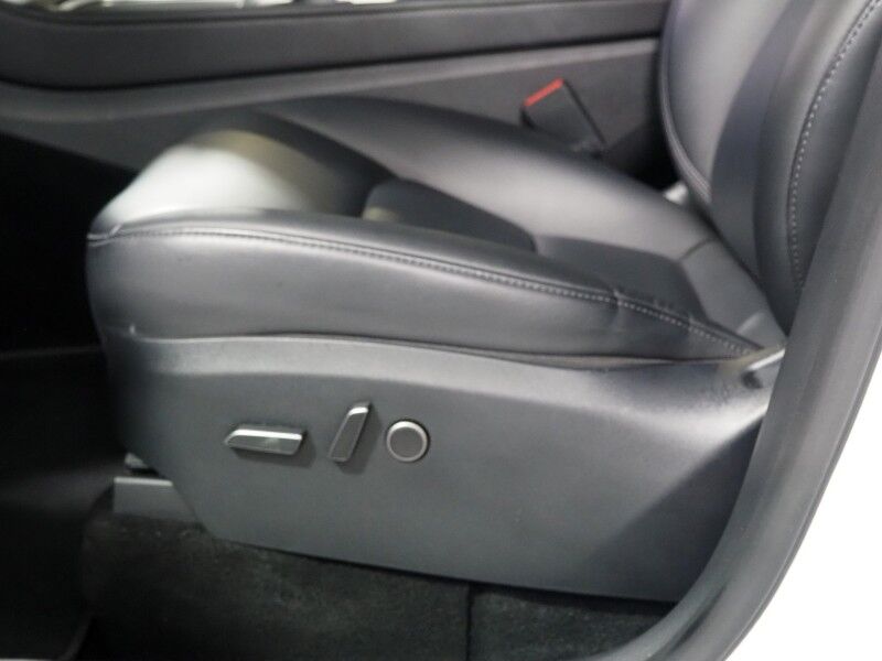 2023 Tesla Model Y Long Range AWD *AUTOPILOT, NAVIGATION, SAFETY ALERTS, ADAPTIVE CRUISE, SURROUND VIEW CAMERAS, PANORAMA GLASS ROOF, HEATED SEATS/STEERING WHEEL, WIRELESS CHARGING Round Rock TX