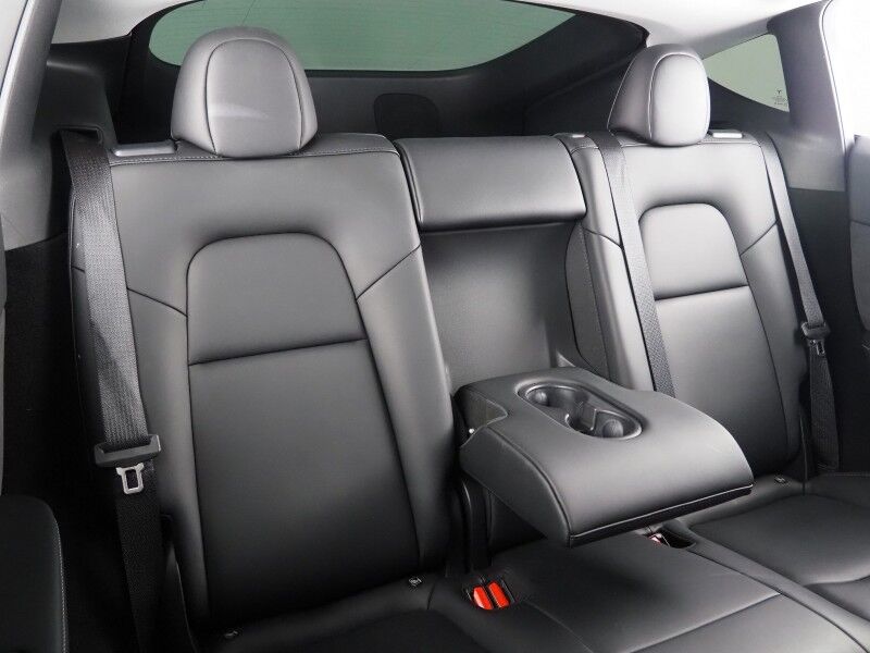 2023 Tesla Model Y Long Range AWD *AUTOPILOT, NAVIGATION, SAFETY ALERTS, ADAPTIVE CRUISE, SURROUND VIEW CAMERAS, PANORAMA GLASS ROOF, HEATED SEATS/STEERING WHEEL, WIRELESS CHARGING Round Rock TX