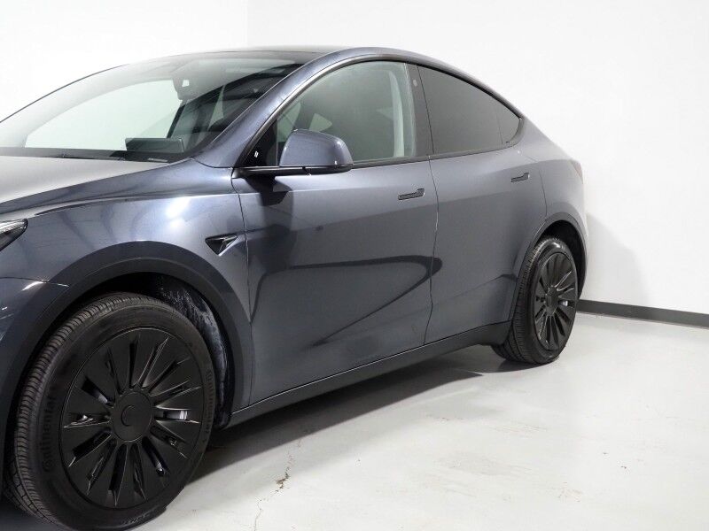 2023 Tesla Model Y Long Range AWD *AUTOPILOT, NAVIGATION, SAFETY ALERTS, ADAPTIVE CRUISE, SURROUND VIEW CAMERAS, PANORAMA GLASS ROOF, HEATED SEATS/STEERING WHEEL, WIRELESS CHARGING Round Rock TX