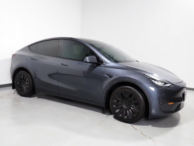 2023 Tesla Model Y Long Range AWD *AUTOPILOT, NAVIGATION, SAFETY ALERTS, ADAPTIVE CRUISE, SURROUND VIEW CAMERAS, PANORAMA GLASS ROOF, HEATED SEATS/STEERING WHEEL, WIRELESS CHARGING