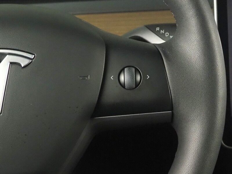 2023 Tesla Model Y Long Range AWD *AUTOPILOT, NAVIGATION, SAFETY ALERTS, ADAPTIVE CRUISE, SURROUND VIEW CAMERAS, PANORAMA GLASS ROOF, HEATED SEATS/STEERING WHEEL, WIRELESS CHARGING Round Rock TX