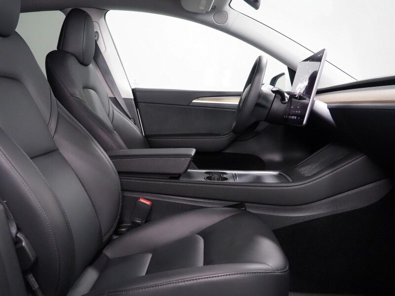 2023 Tesla Model Y Long Range AWD *AUTOPILOT, NAVIGATION, SAFETY ALERTS, ADAPTIVE CRUISE, SURROUND VIEW CAMERAS, PANORAMA GLASS ROOF, HEATED SEATS/STEERING WHEEL, WIRELESS CHARGING Round Rock TX