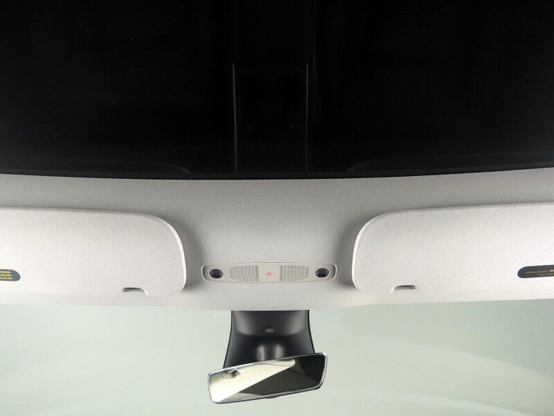 2023 Tesla Model Y Long Range AWD *AUTOPILOT, NAVIGATION, SAFETY ALERTS, ADAPTIVE CRUISE, SURROUND VIEW CAMERAS, PANORAMA GLASS ROOF, HEATED SEATS/STEERING WHEEL, WIRELESS CHARGING Round Rock TX