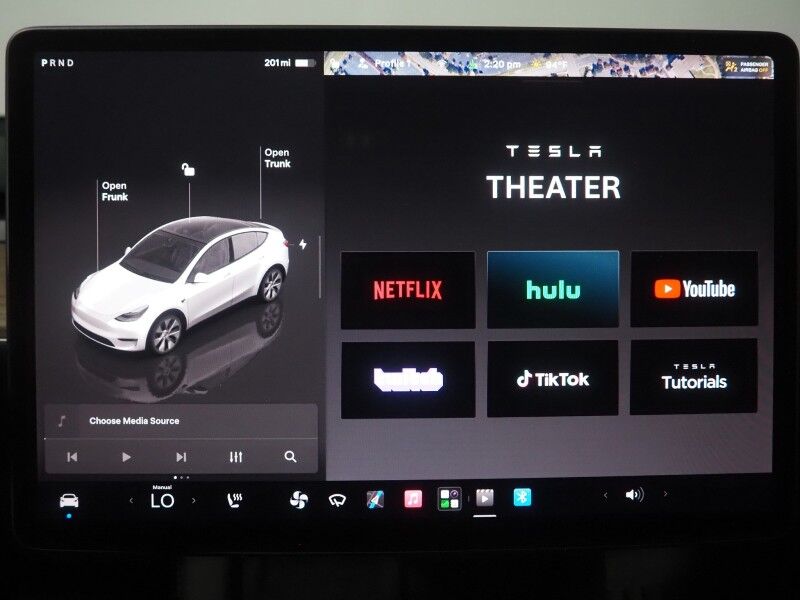 2023 Tesla Model Y Long Range AWD *AUTOPILOT, NAVIGATION, SAFETY ALERTS, ADAPTIVE CRUISE, SURROUND VIEW CAMERAS, PANORAMA GLASS ROOF, HEATED SEATS/STEERING WHEEL, WIRELESS CHARGING Round Rock TX