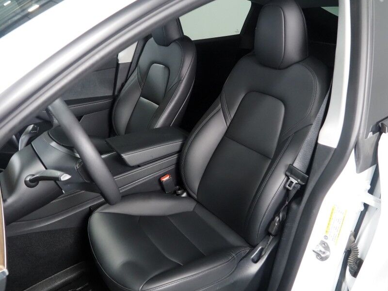 2023 Tesla Model Y Long Range AWD *AUTOPILOT, NAVIGATION, SAFETY ALERTS, ADAPTIVE CRUISE, SURROUND VIEW CAMERAS, PANORAMA GLASS ROOF, HEATED SEATS/STEERING WHEEL, WIRELESS CHARGING Round Rock TX
