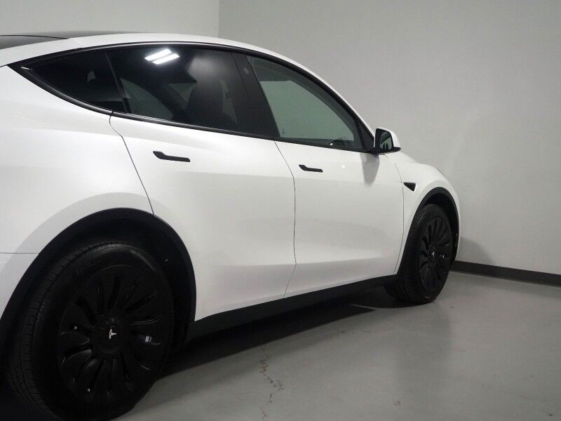 2023 Tesla Model Y Long Range AWD *AUTOPILOT, NAVIGATION, SAFETY ALERTS, ADAPTIVE CRUISE, SURROUND VIEW CAMERAS, PANORAMA GLASS ROOF, HEATED SEATS/STEERING WHEEL, WIRELESS CHARGING Round Rock TX