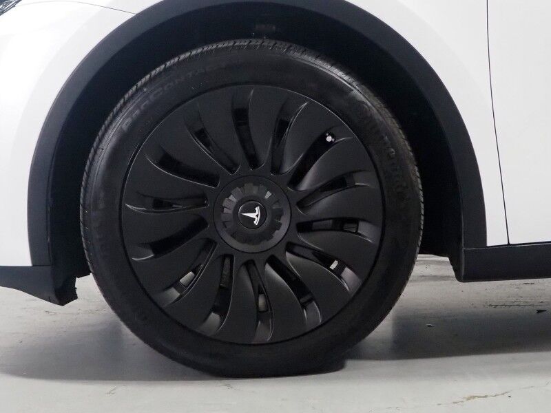 2023 Tesla Model Y Long Range AWD *AUTOPILOT, NAVIGATION, SAFETY ALERTS, ADAPTIVE CRUISE, SURROUND VIEW CAMERAS, PANORAMA GLASS ROOF, HEATED SEATS/STEERING WHEEL, WIRELESS CHARGING Round Rock TX