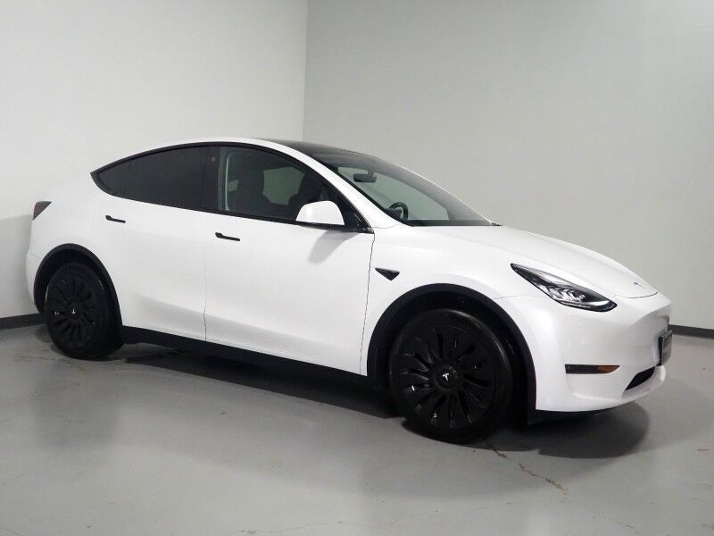 2023 Tesla Model Y Long Range AWD *AUTOPILOT, NAVIGATION, SAFETY ALERTS, ADAPTIVE CRUISE, SURROUND VIEW CAMERAS, PANORAMA GLASS ROOF, HEATED SEATS/STEERING WHEEL, WIRELESS CHARGING