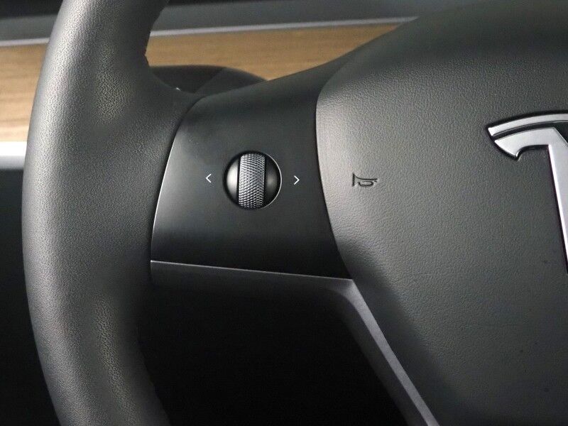 2023 Tesla Model Y Long Range AWD *AUTOPILOT, NAVIGATION, SAFETY ALERTS, ADAPTIVE CRUISE, SURROUND VIEW CAMERAS, PANORAMA GLASS ROOF, HEATED SEATS/STEERING WHEEL, WIRELESS CHARGING Round Rock TX
