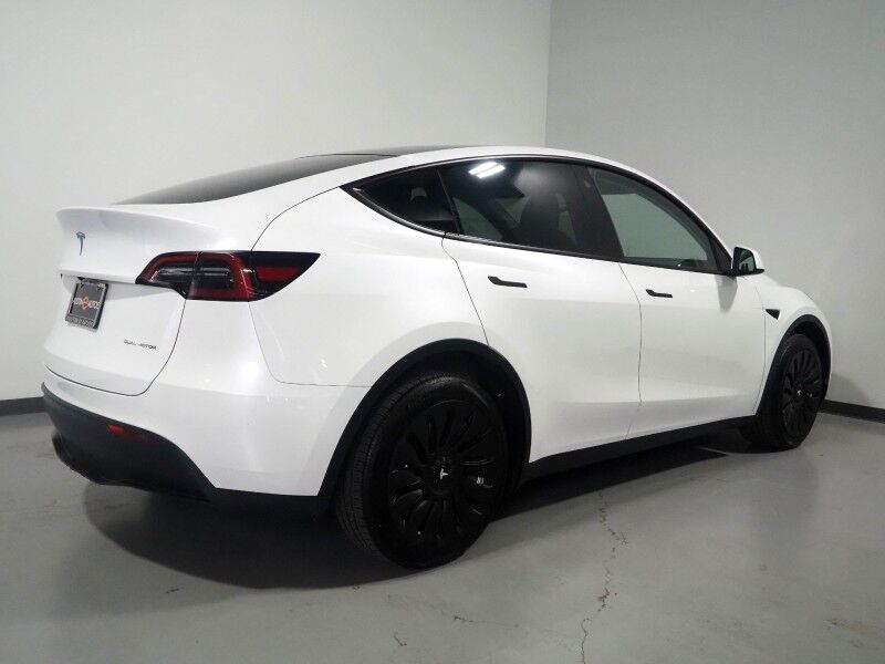 2023 Tesla Model Y Long Range AWD *AUTOPILOT, NAVIGATION, SAFETY ALERTS, ADAPTIVE CRUISE, SURROUND VIEW CAMERAS, PANORAMA GLASS ROOF, HEATED SEATS/STEERING WHEEL, WIRELESS CHARGING Round Rock TX